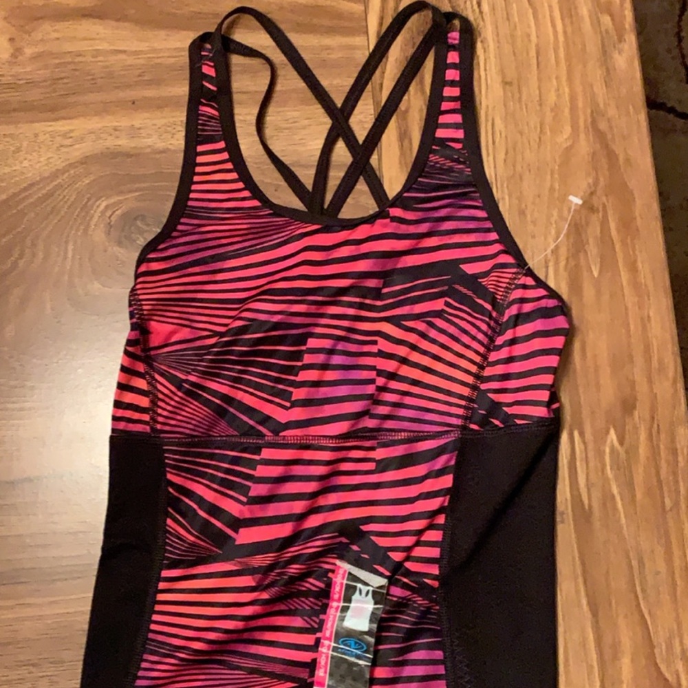 DANSKIN NOW Athletic Top